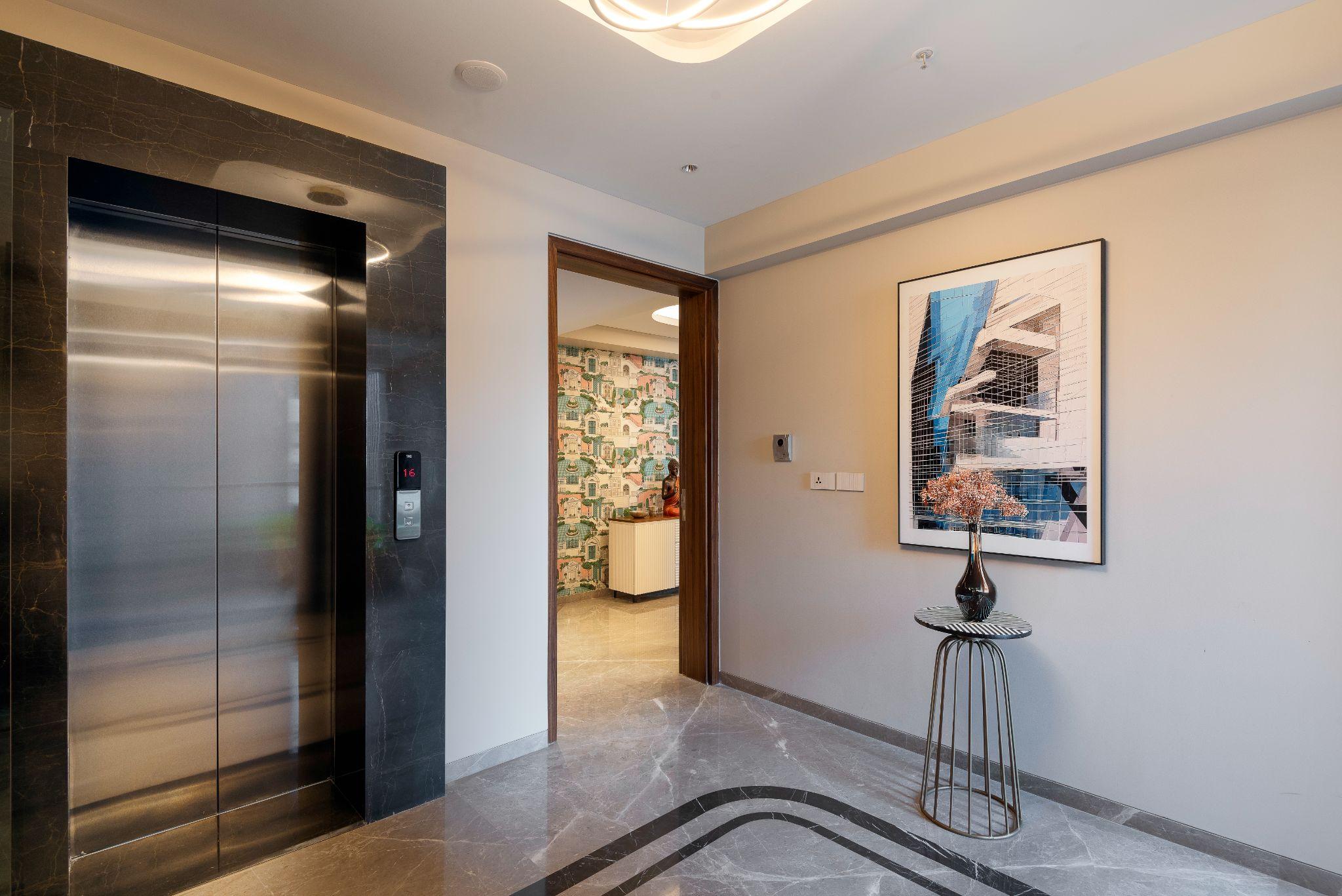 Private Elevator Lobby